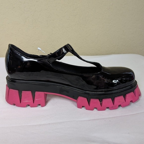 KOI Footwear Black Patent Mary‎ Jane Platform Shoes – UK 7 (US 9) – Y2K Pink - Picture 8 of 8